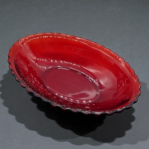 Anchor Hocking Royal Ruby Red Oval Scalloped Bowl - Picture 3 of 6